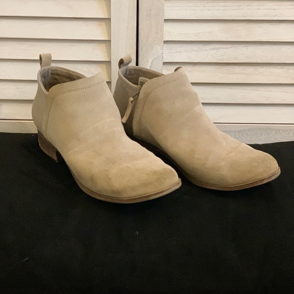 Toms Women's Beige Ankle Booties